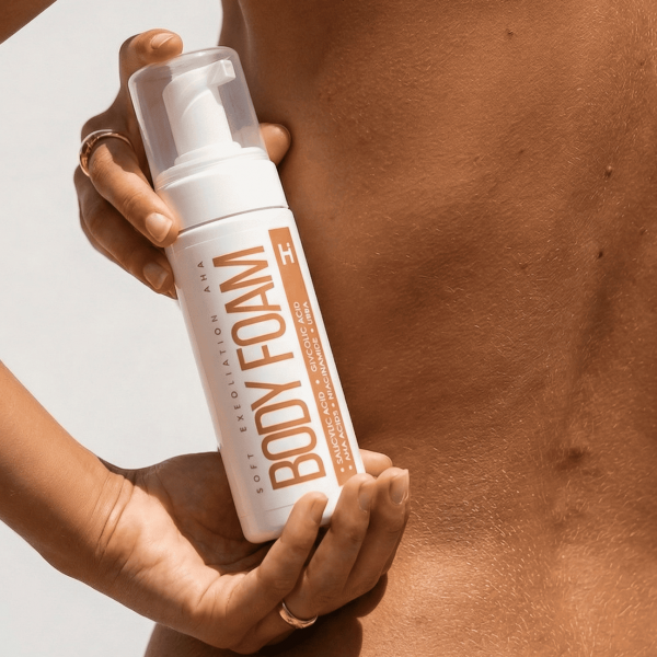 Мягкая отшелушивающая пенка с кислотами для тела Hillary Soft Exfoliation AHA Body Foam, 150 мл