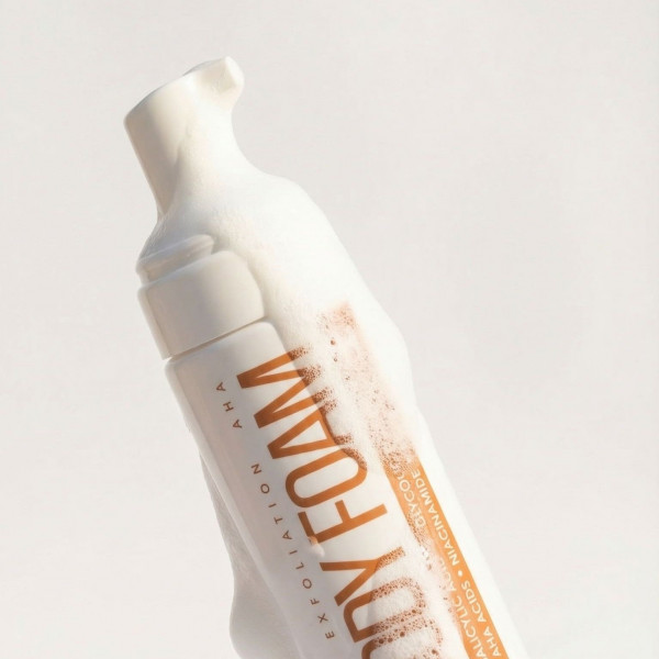 Мягкая отшелушивающая пенка с кислотами для тела Hillary Soft Exfoliation AHA Body Foam, 150 мл
