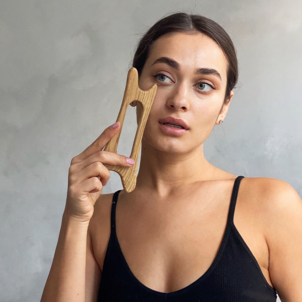 Шкребок-масажер гуаша для обличчя та тіла дерев’яний Лань Hillary Wooden gouache massager for face and body Hind