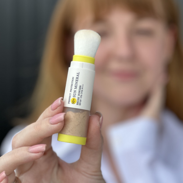 Сонцезахисна мінеральна пудра натуральна бежева з SPF 50+ Hillary Perfect Protection Sun Mineral Brush Powder SPF 50+, 4 г