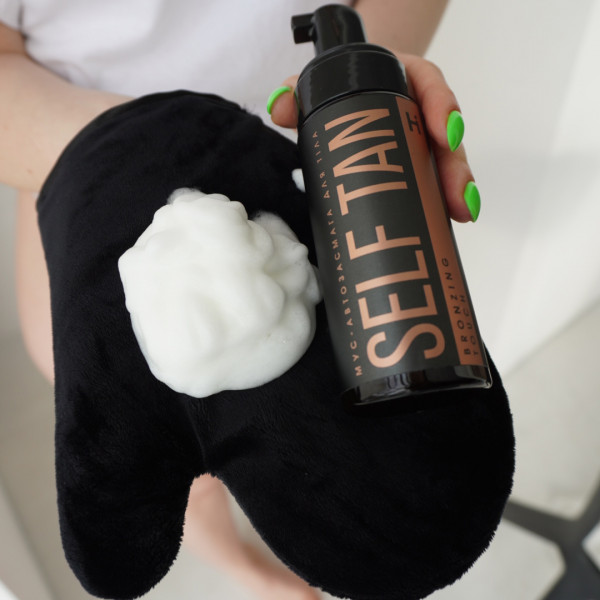Мусс-автозагар для тела + Скраб для тела Oil Scrub Flowers
